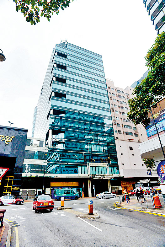 尖東新東海商業中心單位，以每呎7500元易手。