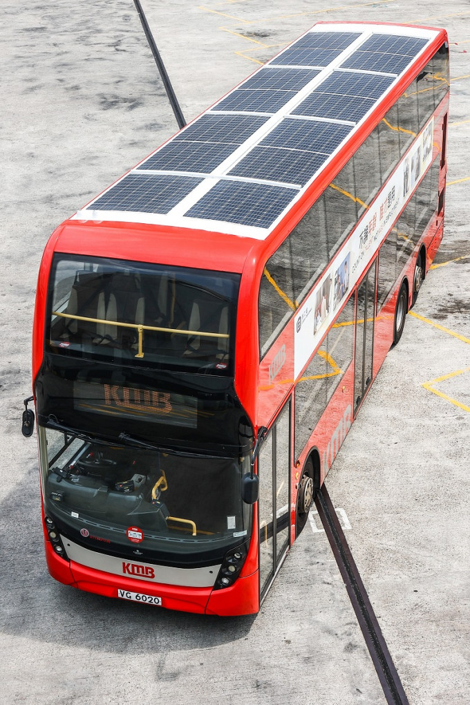 九巴第三代太阳能装置巴士于5月17日首航路线58X。九巴图片