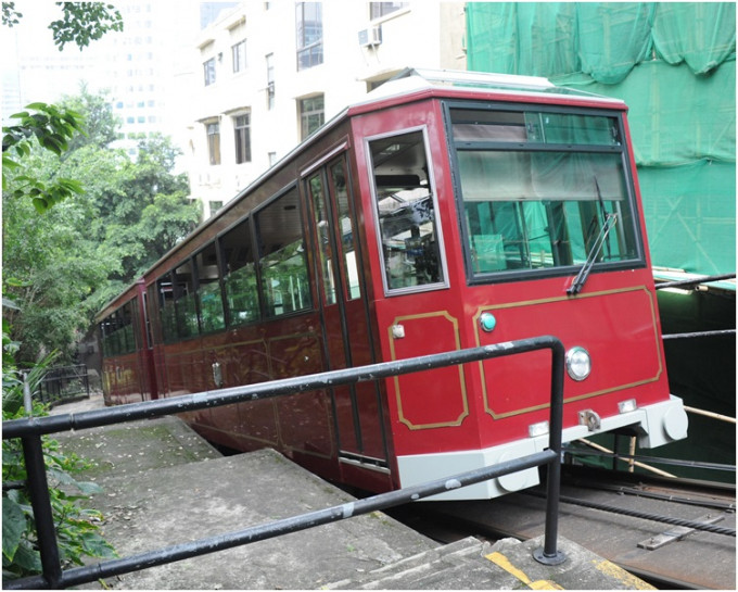 山頂纜車已暫停服務。