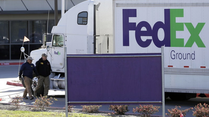 周二凌晨时分，FedEx位于德州圣安东尼奥市的派件中心亦发生包裹爆炸，一名工人受伤。美联社