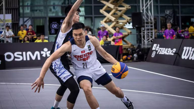 港男队（白衫）出战第6届FIBA亚洲杯3人赛，取得1胜2负成绩。资料图片
