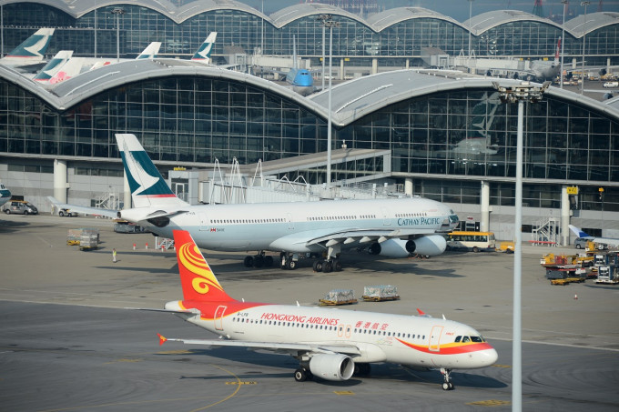 民航處指香港航空持有經營許可證維持有效。資料圖片