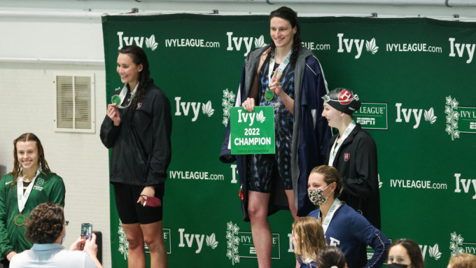 美国著名「男变女」游泳运动员Lia Thomas参加女子比赛拿下不少金牌。