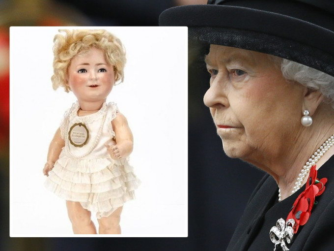 洋娃娃是以女皇伊莉莎白二世襁褓模樣設計。網圖/AP