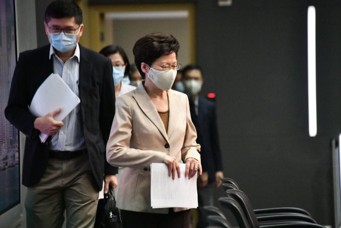 行政長官林鄭月娥表示，今日最新確診超過100宗個案。