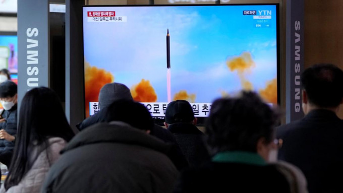 南韓軍方指北韓昨日在平壤順安一帶發射導彈。AP
