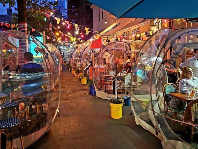 纽约防疫「露天泡泡餐厅」大受欢迎。（餐厅官网图片）