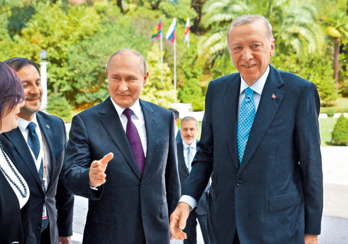 普京周一在索契與土耳其總統埃爾多安會談。
