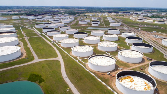 美國和盟國討論協調釋放6000萬桶石油儲備。路透社資料圖片