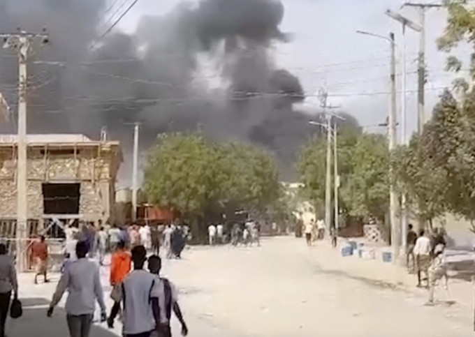 索马利亚发生汽车炸弹爆炸。美联社