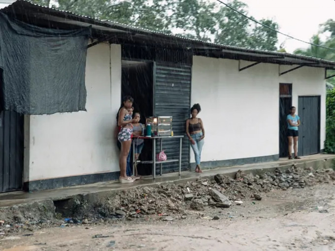 委內瑞拉難民出走他國以性工作養家。(圖片：國際關懷協會)