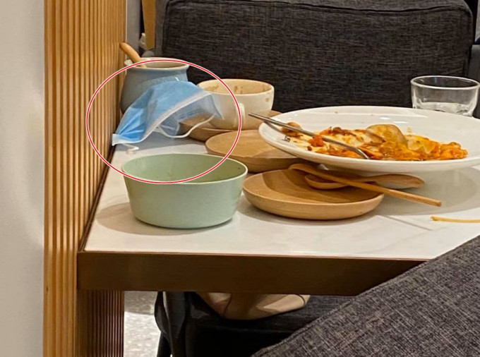 有食客将用过的口罩随意弃置在餐枱上离开。 
 将军澳街坊抗疫自救FB图