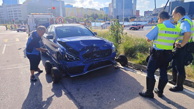 平治車頭損毀。