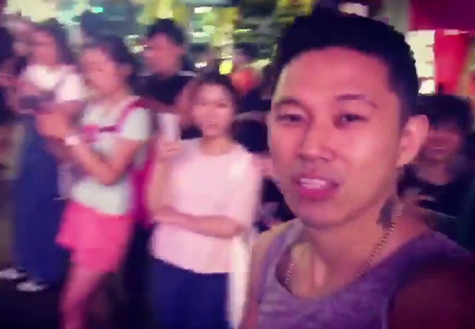 MC Jin旺角街頭亂入Freestyle《海闊天空》。影片截圖