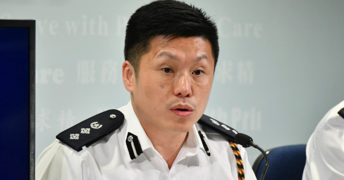 現任葵青警區指揮官謝振中總警司，原定今年九月前赴英培訓計畫亦需暫時擱置。