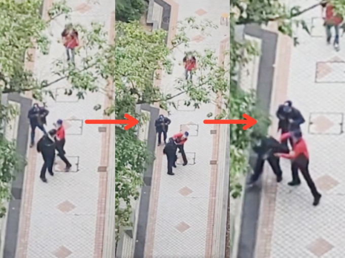 两名男子「接力」向保安员挥拳。网上影片截图