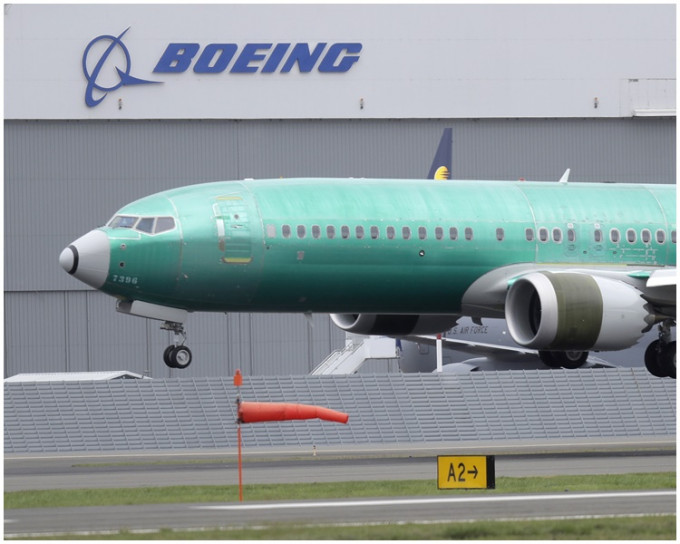波音737 MAX客機停飛造成公司78億港元損失。AP