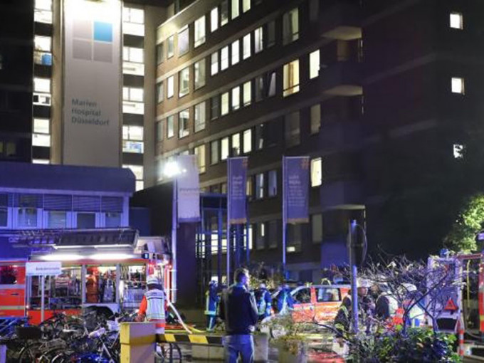 德国西部医院大火，最少1死19伤。(网图)