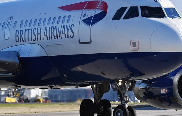 一名旅客乘搭英国航空公司前往南非时，赫见其经济客舱座位竟有尿渍！