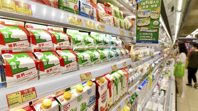 市面奶类制品种类繁多，声称「可替代牛奶」的植物奶更愈来愈受欢迎。资料图片