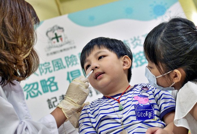 逾千間小學及幼稚園已參加外展免費接種計劃。 資料圖片
