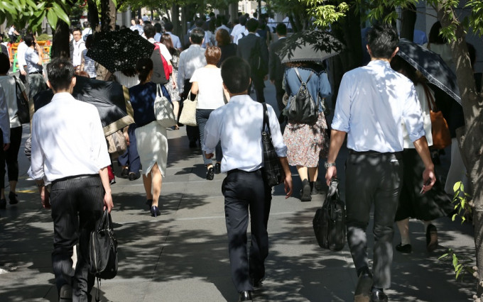 日本計劃延長公務員退休年齡。資料圖片