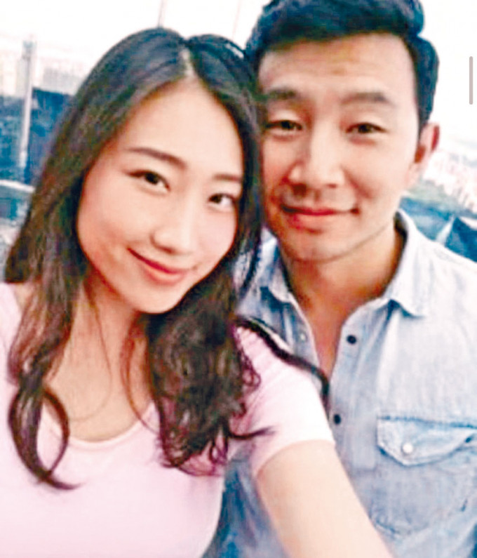 ■刘思慕和Tina Jung曾互相公开亲密合照。