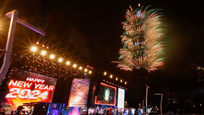台北有逾17万人参加跨年晚会。路透社
