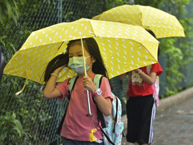 本港今早多处地区录得约5毫米雨量。资料图片