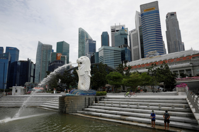 新加坡新增1012宗确诊，连续两日逾千人染疫。路透社资料图片