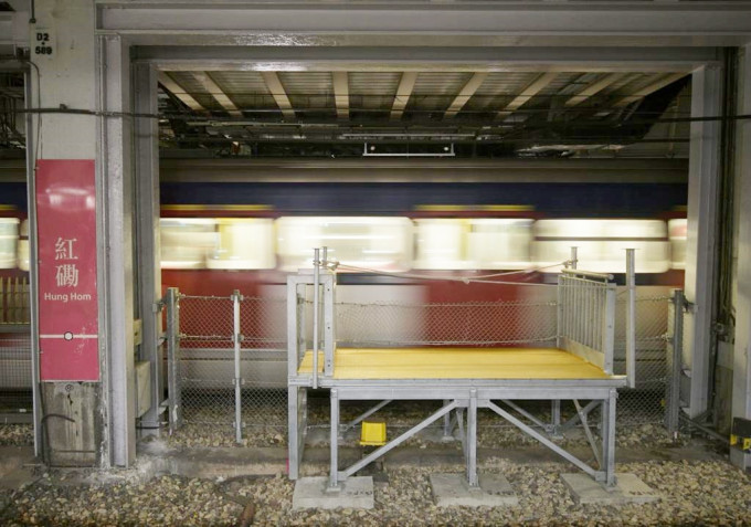 舊月台會改建行人接駁通道，協助分流由月台前往大堂的乘客。
