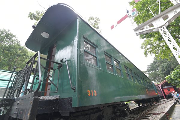 313號火車卡在鐵路博物館永久展出。