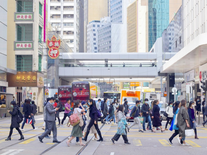 政府拟逐步增加法定假日的日数。资料图片