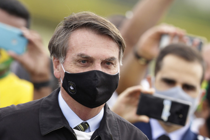 巴西總統博索納羅被批沒有遵守防疫措施。AP圖