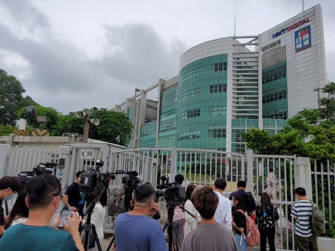 外交部駐香港特派員公署表示，新聞自由不是免罪牌，香港警方對涉嫌危害國家安全的個人和公司採取行動，是依法打擊犯罪。資料圖片