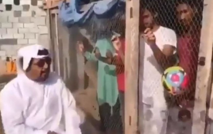 阿联酋球迷发视频打气惹祸上身。网上图片