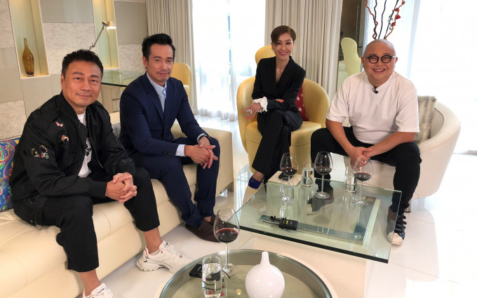 陳豪和黎耀祥接受Bob和伍姑娘主持的《Tiger's Talk》訪問。