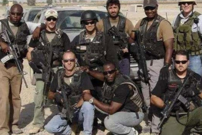黑水保安公司的僱傭兵。