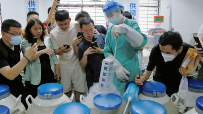 广东人类精子库近年的捐精合格率约20%。南方都市报