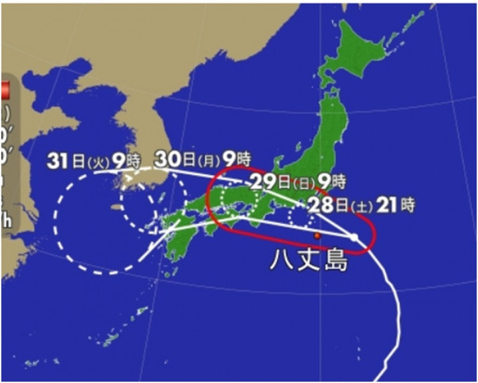 八丈島開始下雨岸邊翻起大浪。圖：日本氣象廳