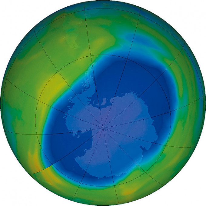 美國太空總署的圖像，以藍、紫色顯示去年十月五日南極洲上空的臭氧層空洞。