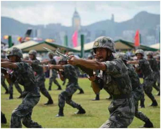 昂船洲、石崗和新圍軍營將於7月8日、9日、10日開放參觀。新華社圖片