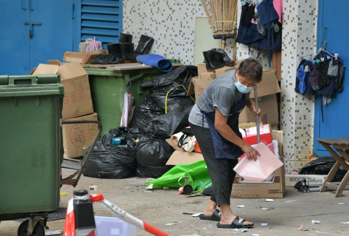 市民欢迎垃圾徵费但认为政府要做好回收分类配套。