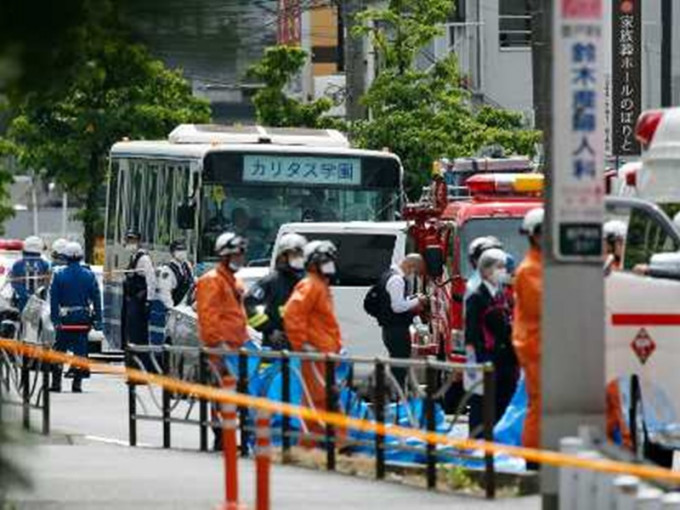 神奈川斬人事件共有19人被斬，其中兩人不治。AP