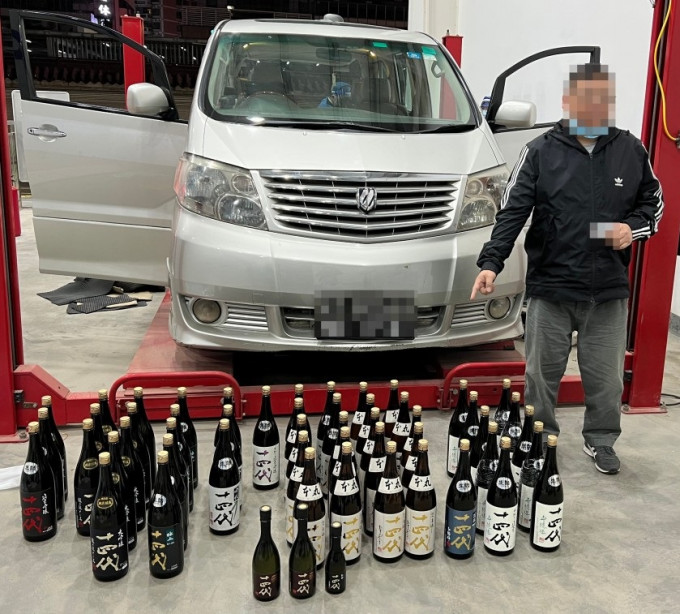 香港司機涉嫌走私54瓶清酒入境珠海被捕。網上圖片