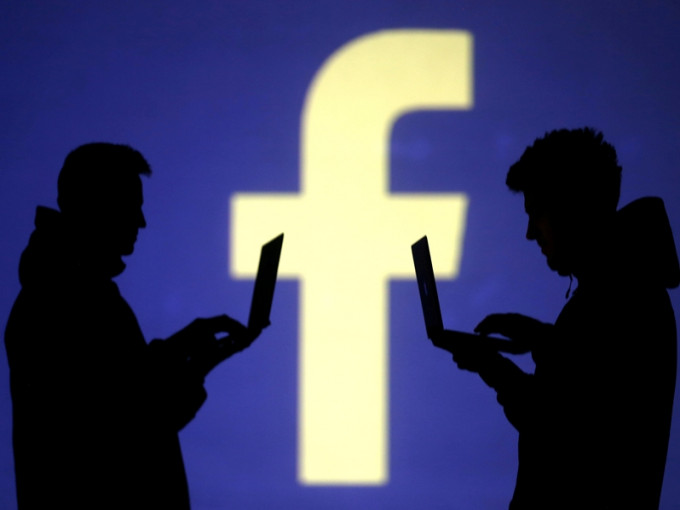 社交平台Facebook及Instagram在凌晨时份出现故障。