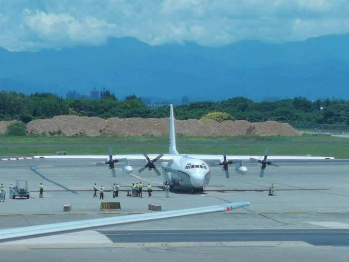 据报再有美军运输机降落台湾。中时图片