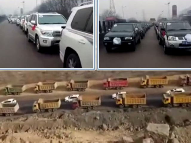 送葬车队由数百辆运泥车、越野车及农夫车等组成。 网上图片