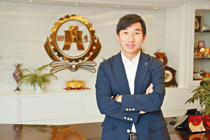 田生第二代区雅俊从事金融行业十二年，凭实战经验，期待为公司开拓新局面。