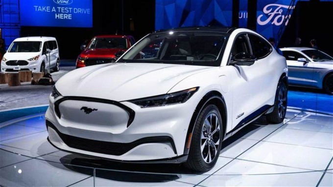 外媒報道指，福特擬增撥200億美元拓展電動車業務。